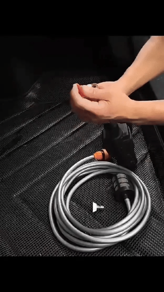مسدس ضغط الماء اللاسلكي للسيارات - نظافة فائقة وسهولة تامة! 🚗💦